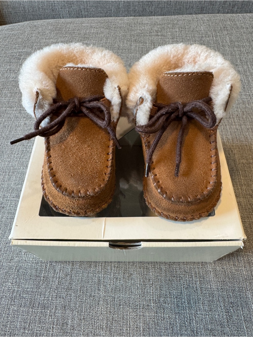 Infant Ugg Sparrow Boots in chestnut